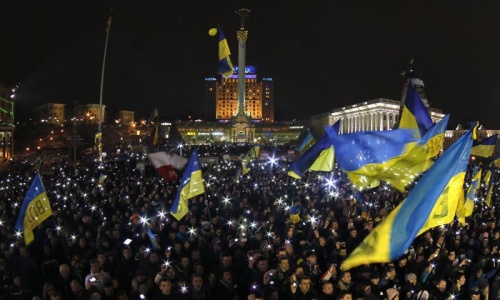 Ukraine protesters return after EU halts talks