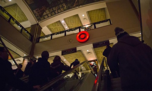 Target stores' customers hit by major credit card attack
