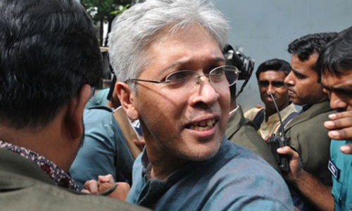 Bangladesh charges top rights activists over crackdown