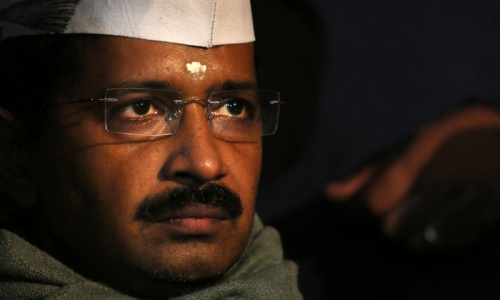 Tens of thousands join India anti-graft party