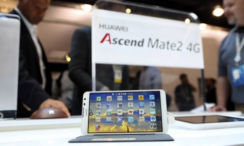 China's ambitious handset makers face tough sell in US