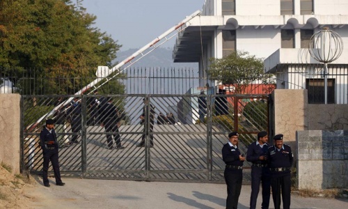 Hearing for Musharraf treason trial resumes