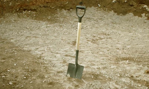 Khuzdar graves are of missing persons, concedes minister Khuzdar graves are of missing persons, concedes minister