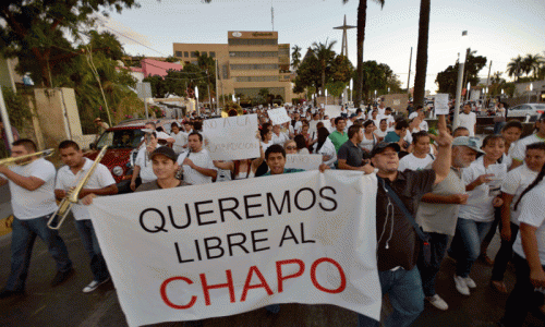 In Mexico, 2,000 protest for drug lord's release