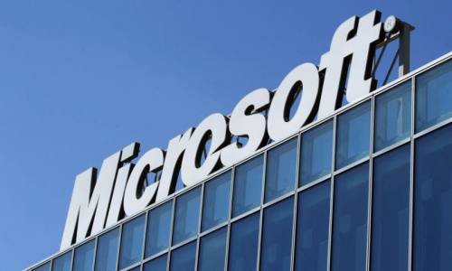 Microsoft counts on Titanfall to fire up Xbox One sales