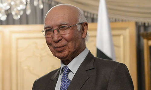 Pakistan won't send arms to Syria: Sartaj Aziz