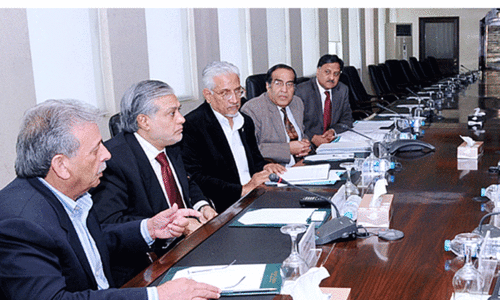 Govt plans shipyards at Gwadar, Port Qasim