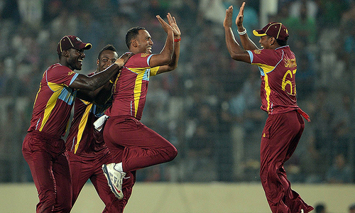 Stylish Windies floor Pakistan to enter semis