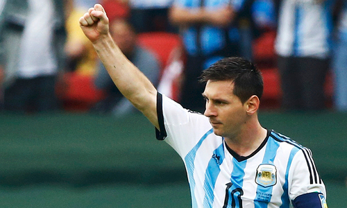 Messi magic charms once lukewarm Argentines