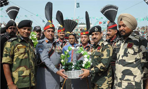 August 14: Pakistani Rangers, Indian BSF exchange sweets at Wagah