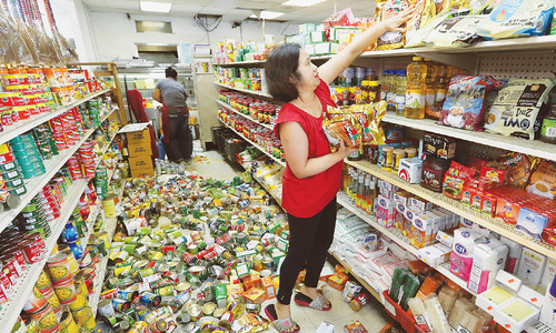 Quake rocks California wine country, several injured