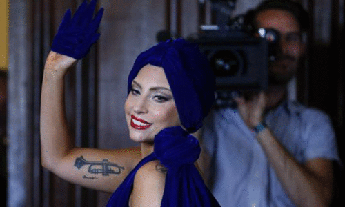 Lady Gaga sheds quirky image for jazz album with Tony Bennett