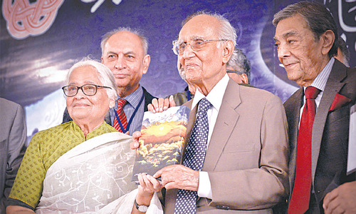 Urdu conference begins with glowing tribute to Yousufi
