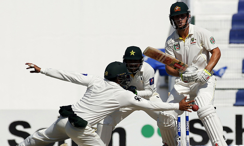 Pakistan break 20-year trail, comprehensively beat Australia
