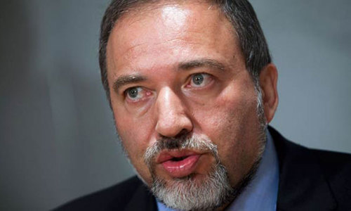 Arabs should be paid to leave Israel, says Lieberman