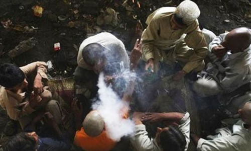 Over one million Pakistanis hooked on opiates: study