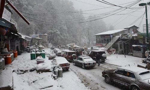 Heavy snowfall blocks roads, disrupts power supply in KP