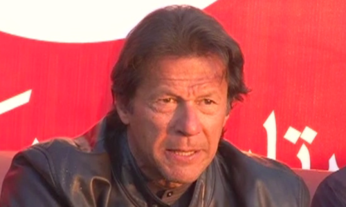 Imran vows to take Altaf Hussain to court, again Imran vows to take Altaf Hussain to court, again