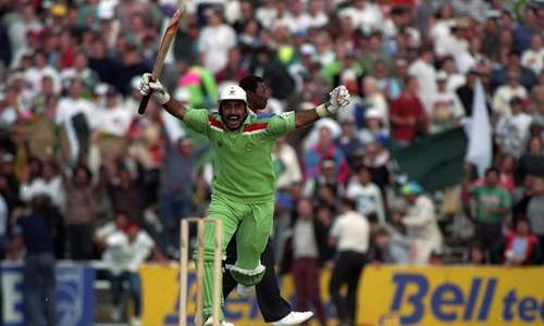 My last-ball six in Sharjah changed the game: Miandad
