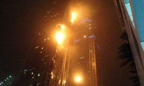 Huge blaze guts 79-floor Dubai skyscraper Huge blaze guts 79-floor Dubai skyscraper