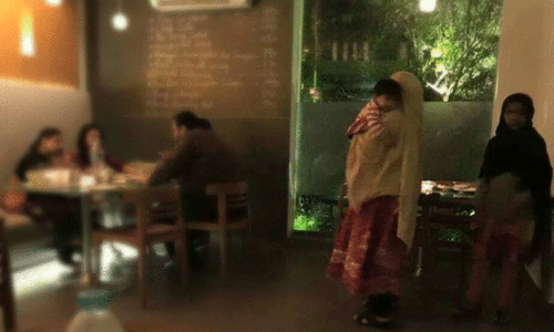Domestic staff at dinner: Restaurant owners in Pakistan speak up