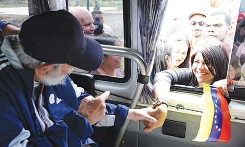 Fidel Castro makes first public appearance in 14 months