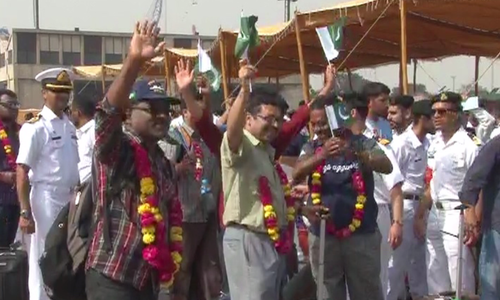Pakistan Navy ship carrying 182 arrives in Karachi from Yemen Pakistan Navy ship carrying 182 arrives in Karachi from Yemen