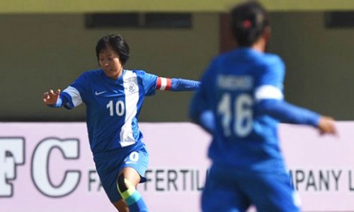 Must Indian women play football in saris?