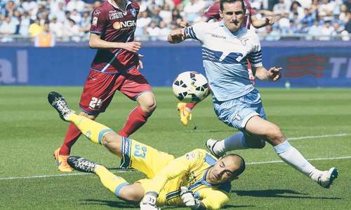 Lazio rout Empoli to leapfrog Roma into second Lazio rout Empoli to leapfrog Roma into second