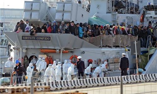 Upto 700 feared dead as migrant boat capsizes off Libyan coast