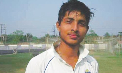 Young player dies after fielding collision