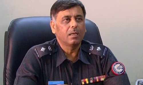 Rao Anwar escapes attack on life, five assailants killed