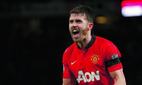 Van Gaal counts cost of Carrick absence