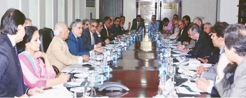 Stabilisation vs growth trade-off