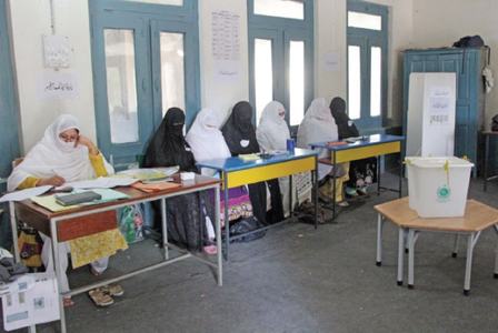 Women in Upper Dir cast votes after four decades