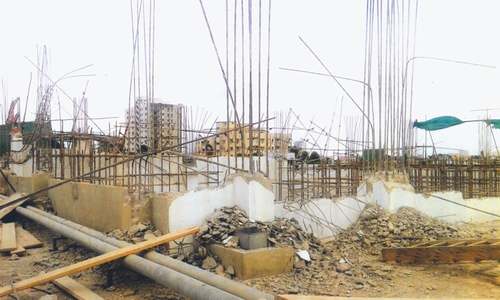 Jahangir Khan told to do more to avert razing of sports complex