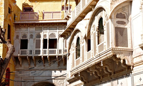 Finding beauty and happiness in 'barren' Sukkur