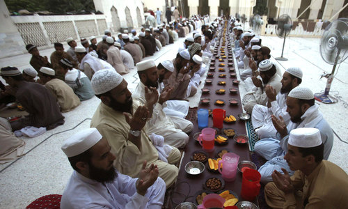 Perennial problem: Will Pakistan witness a unanimous start to Ramazan this year? Perennial problem: Will Pakistan witness a unanimous start to Ramazan this year?