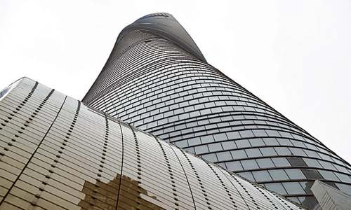 China gives new twist to world&rsquo;s second tallest building