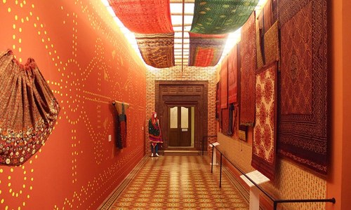 Fashion first: This exhibit takes you on a sartorial journey through Pakistan Fashion first: This exhibit takes you on a sartorial journey through Pakistan