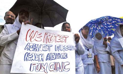 Employees of five hospitals protest, warn of strike Employees of five hospitals protest, warn of strike