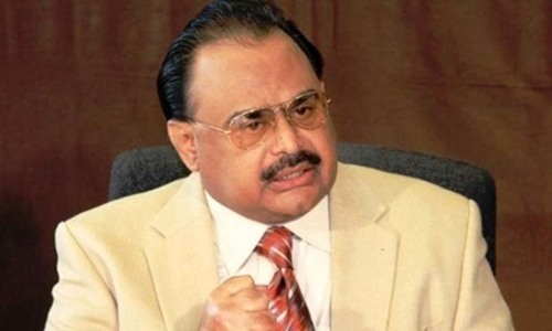 Altaf accuses Zardari of deceiving him