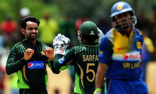 Hafeez faces 12-month bowling ban after failing assessment Hafeez faces 12-month bowling ban after failing assessment