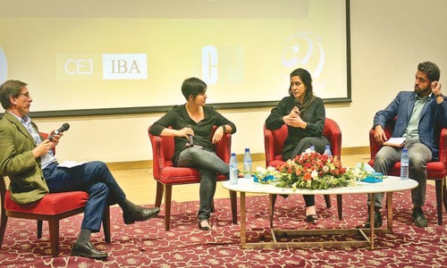 Panel discussion explores parameters of journalism