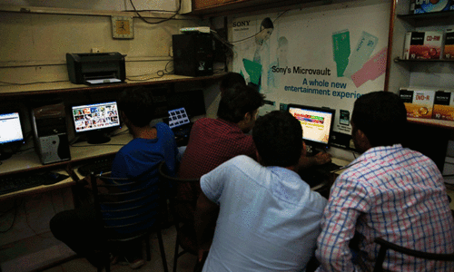 India withdraws order to block Internet pornography sites