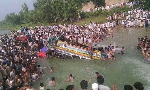 5 killed as bus falls into canal in Mardan