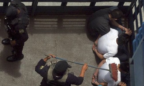 Violence at prison claims 14 lives in El Salvador