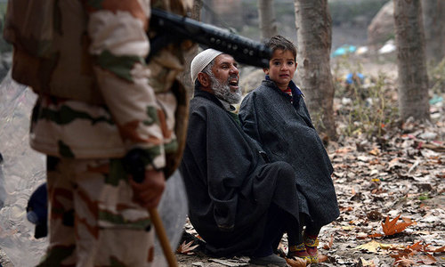 Kashmiri separatist commander invites youth to take up arms: Indian media