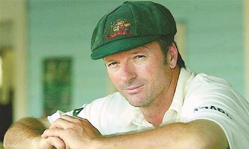 Waugh backs call to dump Test toss