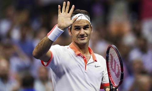 US Open highlights: Federer cruises, Hewitt says farewell US Open highlights: Federer cruises, Hewitt says farewell